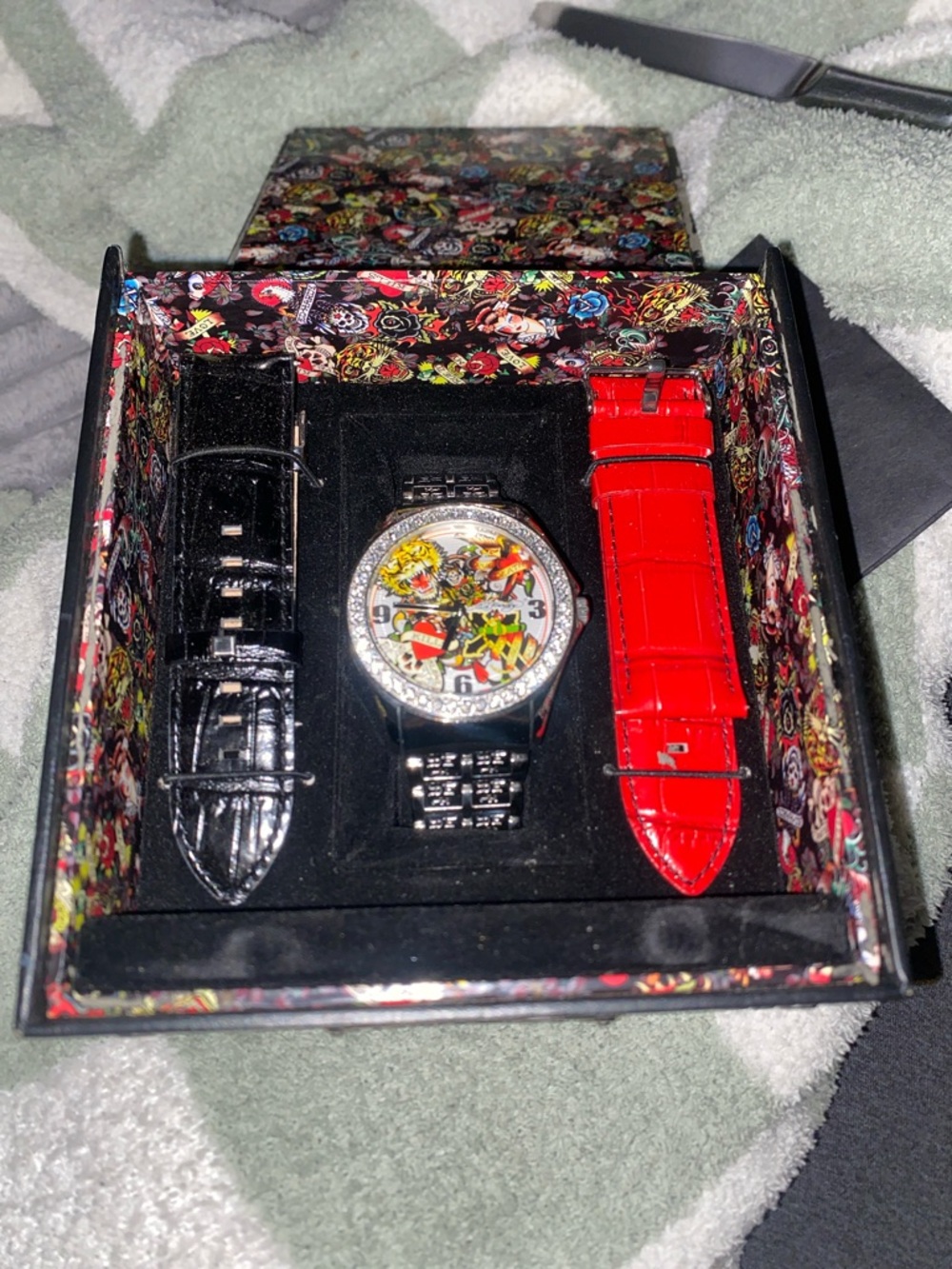 Old stock VINTAGE ED HARDY MENS WATCH INTERCHANGEABLE BANDS